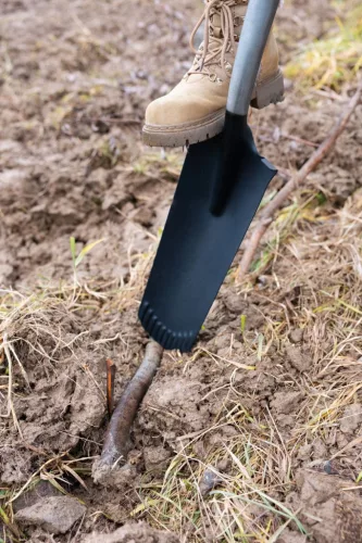 Strend Pro prémium RedShark, hosszú ásó, D fogantyúval, üvegszálas nyéllel, 1280 mm