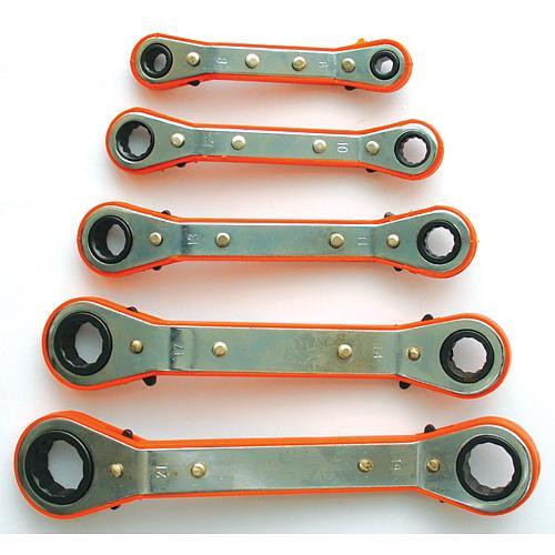 keszlet_kulcsos_wr2004_5_reszes_racsnis