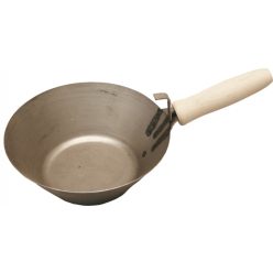 Kőműves serpenyő 180 mm