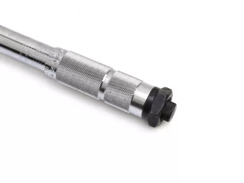 GEKO 1/2" nyomatékkulcs 28 - 210 Nm, hosszítóval,dugófejekkel