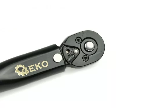 GEKO 1/4" nyomatékkulcs 5-25 Nm, fekete